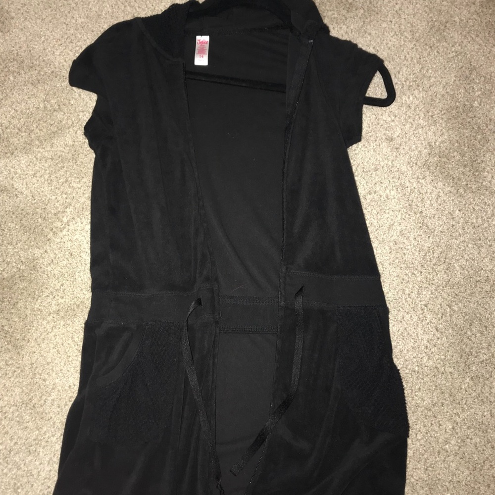 Bathrobe - Picture 2 of 4